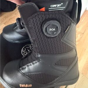 Women's Black Winter Boots